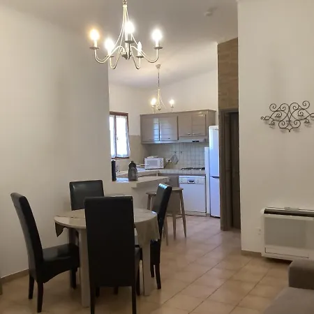 Kompleks wypoczynkowy Fiori Di Santa Giulia 3*