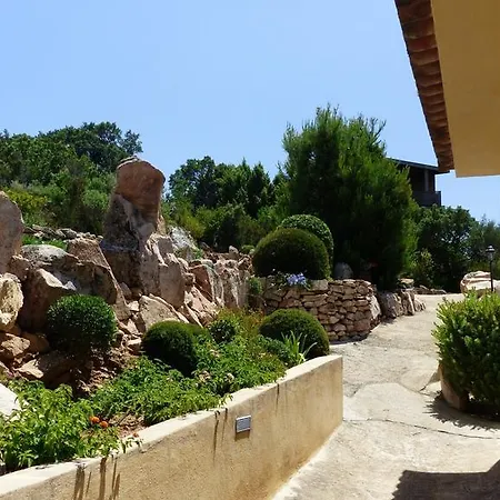 Kompleks wypoczynkowy Fiori Di Santa Giulia 3*