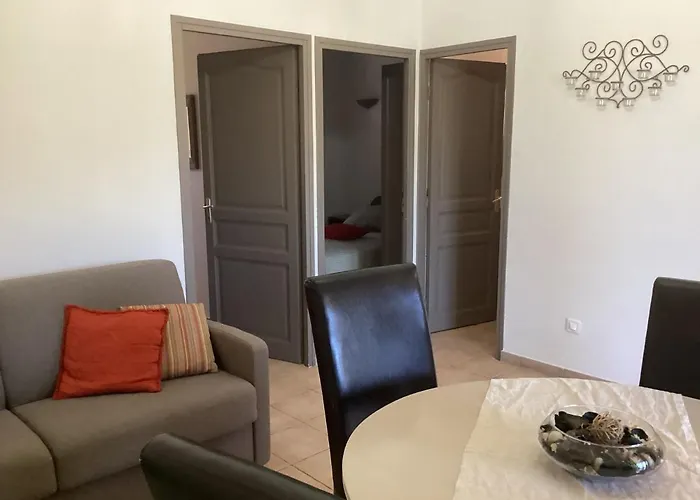 菲奥里迪圣朱利亚酒店 3*