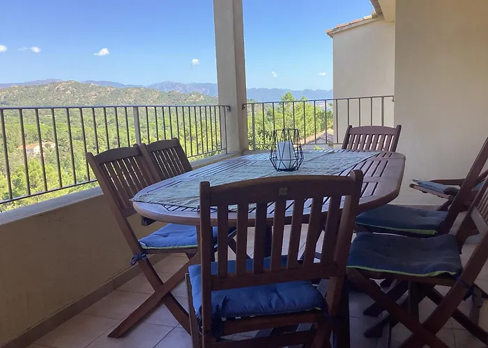 假日公园 菲奥里迪圣朱利亚酒店