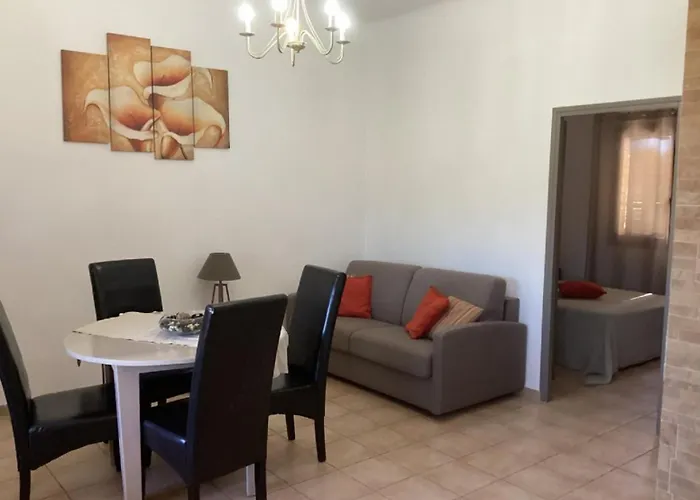 菲奥里迪圣朱利亚酒店 3*